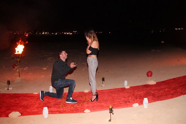 הצעת נישואין על חוף הים מצפה רמון